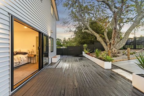 Photo of property in 1/47 Deep Creek Road, Waiake, Auckland, 0630