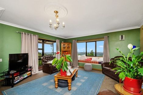 Photo of property in 31b Bush Road, Waiatarua, Auckland, 0604