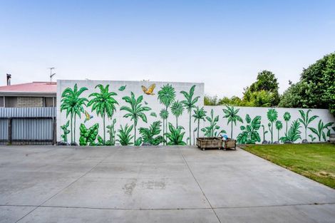 Photo of property in 15 Kowhai Street, Strandon, New Plymouth, 4312