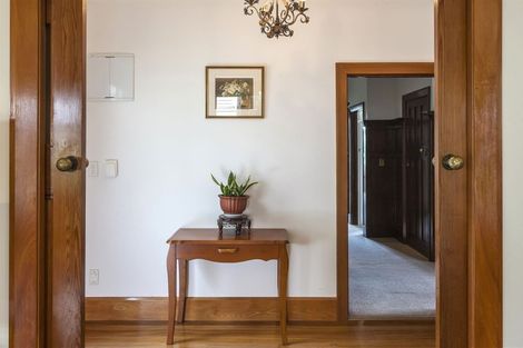 Photo of property in 25 Heaton Rhodes Place, Cashmere, Christchurch, 8022