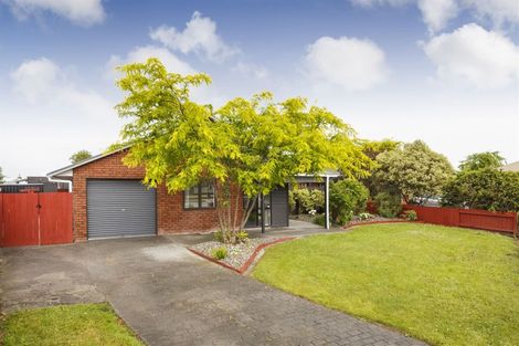 Photo of property in 20 Colonial Place, Kelvin Grove, Palmerston North, 4414