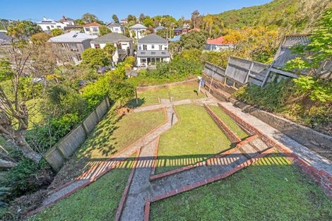 Photo of property in 7 Murray Street, Island Bay, Wellington, 6023