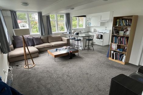 Photo of property in 2/44 Ribble Street, Island Bay, Wellington, 6023