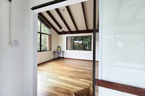 Photo of property in 27 Burns Road, Hospital Hill, Napier, 4110