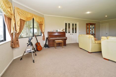 Photo of property in 127 Wallace Road, Temple View, Hamilton, 3289