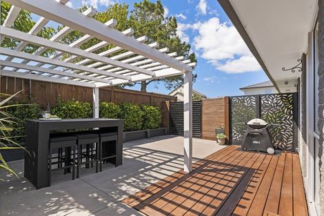 Photo of property in 28 Sunny Bay Road, Matua, Tauranga, 3110