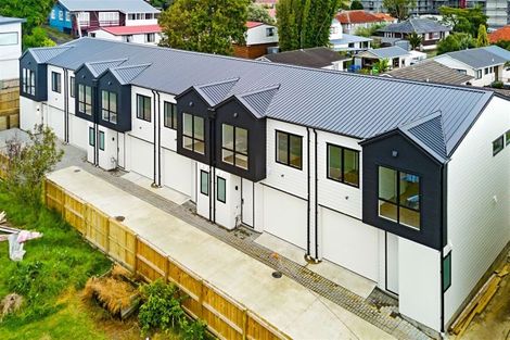 Photo of property in 4/103 Portage Road, New Lynn, Auckland, 0600