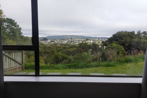 Photo of property in 3 Gaff Place, Whitby, Porirua, 5024