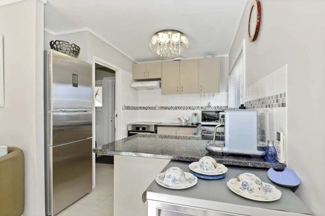 Photo of property in 1/25 Wycherley Drive, Bucklands Beach, Auckland, 2014