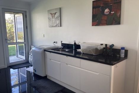 Photo of property in 1122 Rangiotu Road, Rangiotu, Palmerston North, 4477