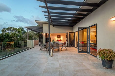 Photo of property in 1 Kahikatea Close, Campbells Bay, Auckland, 0630