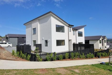 Photo of property in 17 Bee Lane, Whitby, Porirua, 5024