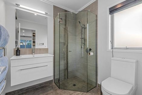 Photo of property in 32 Dunlops Crescent, Marshland, Christchurch, 8083