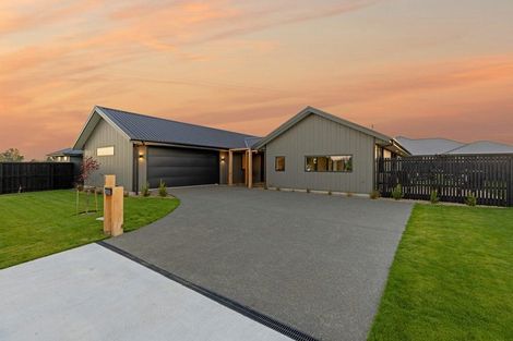 Photo of property in 27 Pentecost Road, Rangiora, 7400