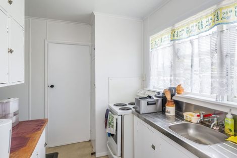 Photo of property in 141a-d Bedford Street, Cannons Creek, Porirua, 5024