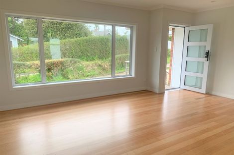 Photo of property in 2/300 Lake Road, Hauraki, Auckland, 0622