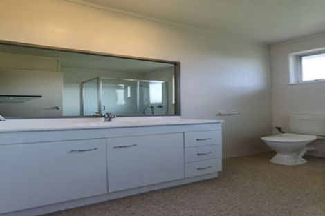 Photo of property in 22 Reelick Avenue, Pakuranga Heights, Auckland, 2010
