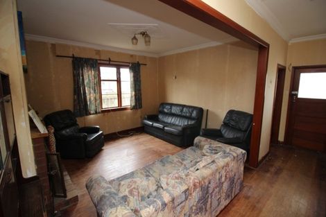 Photo of property in 69 Bridge Street, Bulls, 4818