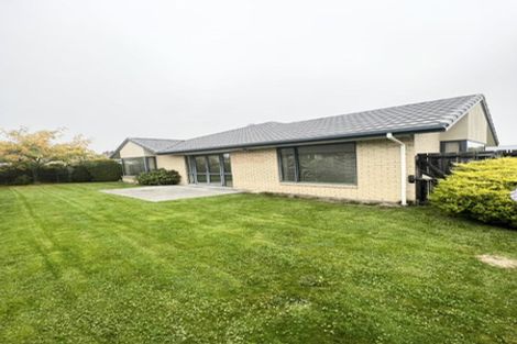 Photo of property in 531a Harewood Road, Harewood, Christchurch, 8051