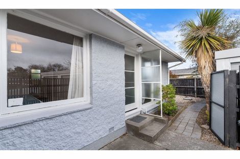 Photo of property in 4 Gresford Street, Edgeware, Christchurch, 8013