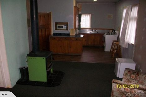 Photo of property in 35 Doyle Street, Blaketown, Greymouth, 7805