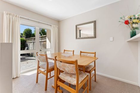 Photo of property in 16 Palmgreen Court, Stanmore Bay, Whangaparaoa, 0932