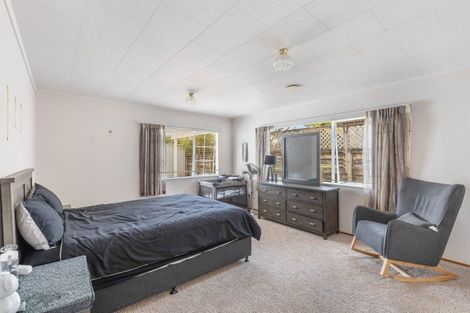 Photo of property in 2/3 Sandel Rise, Merrilands, New Plymouth, 4312