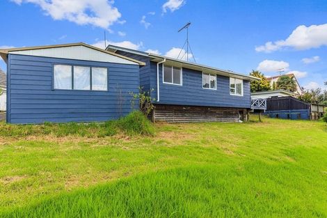 Photo of property in 2/21 Kitewao Street, Northcote, Auckland, 0627