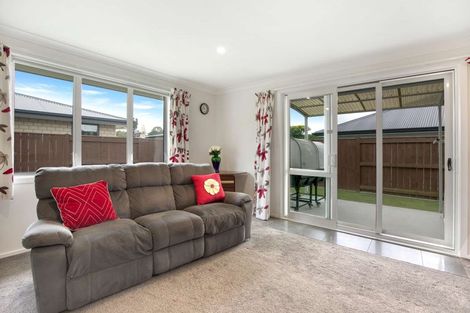 Photo of property in 15 Serenity Crescent, Kelvin Grove, Palmerston North, 4414