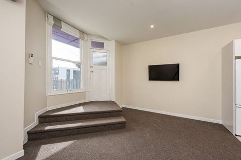 Photo of property in 35 Hankey Street, Mount Cook, Wellington, 6011