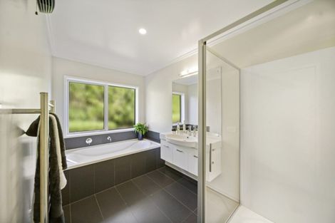 Photo of property in 42 Sovereign Street, Flat Bush, Auckland, 2019