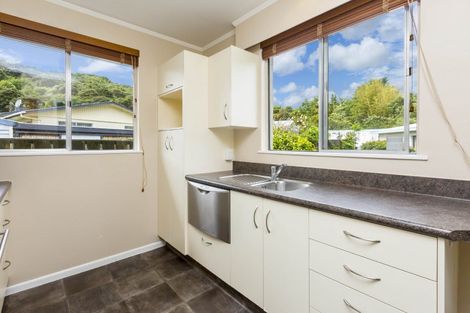 Photo of property in 20a Blue Mountains Road, Silverstream, Upper Hutt, 5019