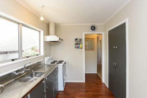 Photo of property in 25 Churchill Street, Waipukurau, 4200