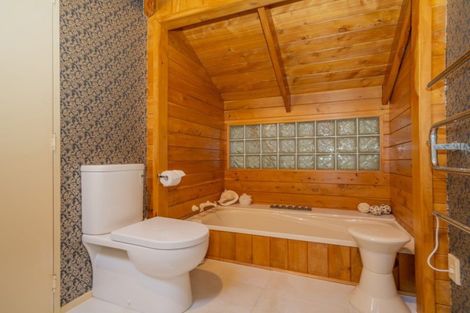 Photo of property in 8 Victoria Street, Whitianga, 3510