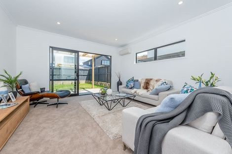 Photo of property in 12 Sacred Kingfisher Road, Hobsonville, Auckland, 0618