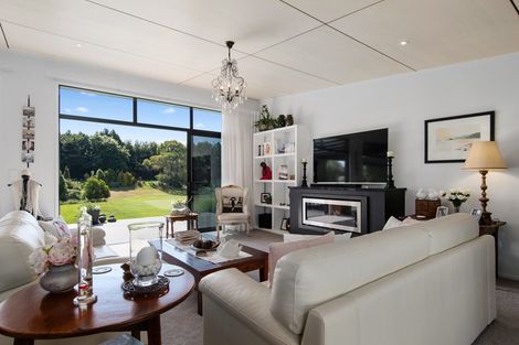 Photo of property in 62 Kayelene Place, Omokoroa, 3114