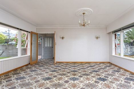 Photo of property in 2 Saratoga Avenue, Herne Bay, Auckland, 1011