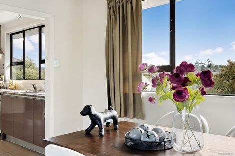 Photo of property in 125a Vodanovich Road, Te Atatu South, Auckland, 0610