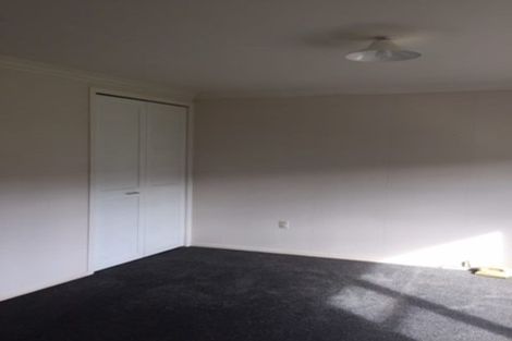 Photo of property in 17 School Road, Riverhead, 0820