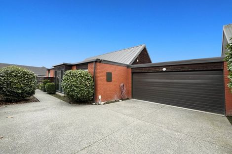 Photo of property in 2/87 Merrin Street, Avonhead, Christchurch, 8042