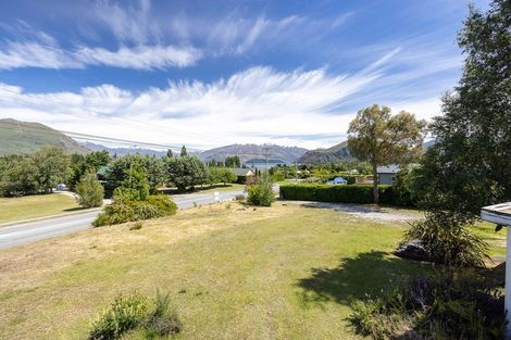 Photo of property in 97 Beacon Point Road, Wanaka, 9305