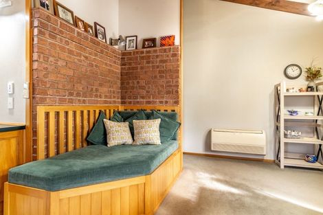 Photo of property in 10 Calder Place, Winton, 9720