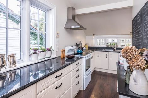 Photo of property in 12 Frandi Street, Thorndon, Wellington, 6011