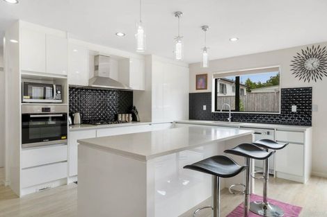 Photo of property in 23 Platinum Rise, Ranui, Auckland, 0612