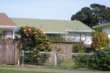 Photo of property in 111 Cornfoot Street, Castlecliff, Whanganui, 4501