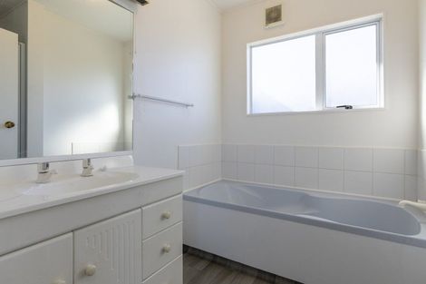 Photo of property in 81 Lakewood Drive, Nukuhau, Taupo, 3330