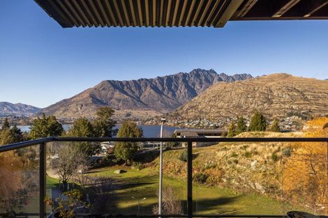 Photo of property in 2 Quartz Rise, Queenstown, 9300