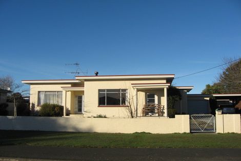 Photo of property in 23 Union Street, Winton, 9720