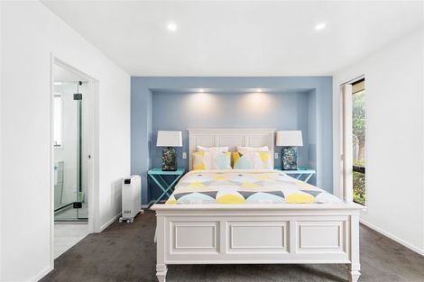 Photo of property in 17 Sovereign Gardens, Halswell, Christchurch, 8025