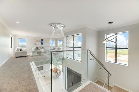 Photo of property in 5 Kate Duncan Drive, Swanson, Auckland, 0614